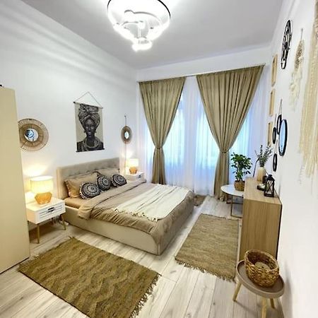 Apartament In Centrul Istoric 오라데아 외부 사진