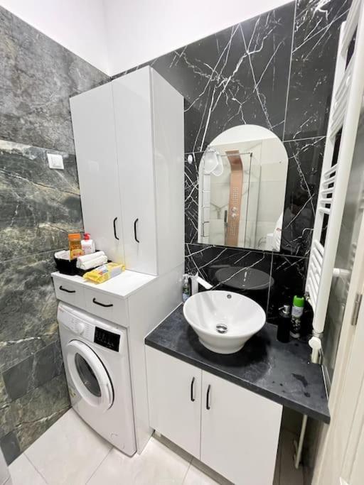 Apartament In Centrul Istoric 오라데아 외부 사진
